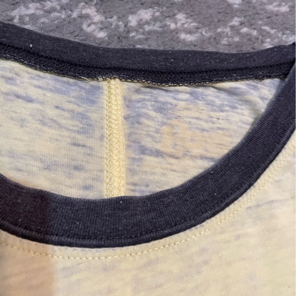 David Bowie 1974 Yellow T-Shirt Size Small - Picture 3 of 5